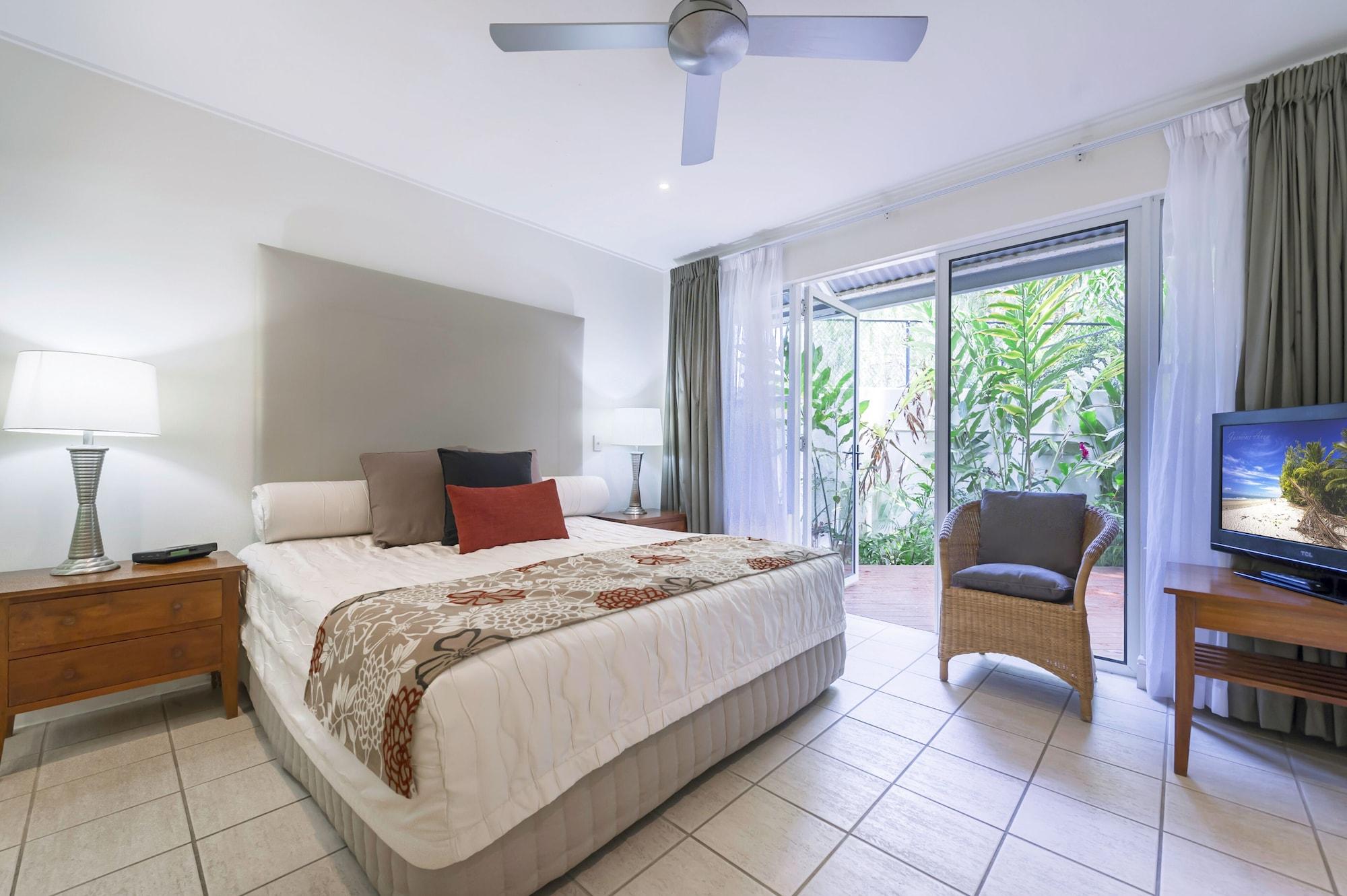 Mandalay Luxury Beachfront Apartments Port Douglas Dış mekan fotoğraf